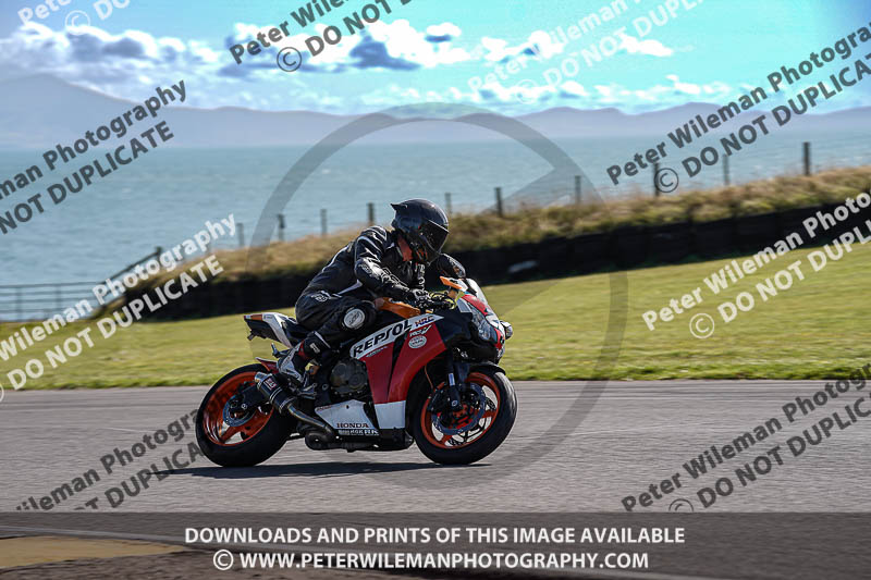 anglesey no limits trackday;anglesey photographs;anglesey trackday photographs;enduro digital images;event digital images;eventdigitalimages;no limits trackdays;peter wileman photography;racing digital images;trac mon;trackday digital images;trackday photos;ty croes